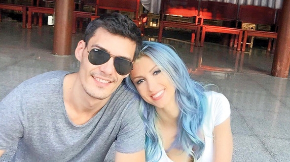 Cum se descurcă Andreea Bălan cu sarcina. Acum e uşor dar....totul cade pe iubit!