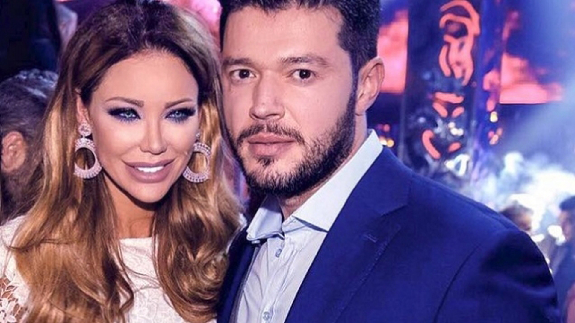 Cea mai emoţionantă fotografie de până acum cu VICTOR SLAV în rolul de tătic! „Două picături de apă!“