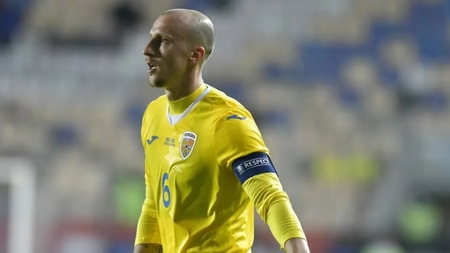 Vlad Chiricheş, noua vedetă a străzilor din Bucureşti. Supercarul său atrage toate privirile
