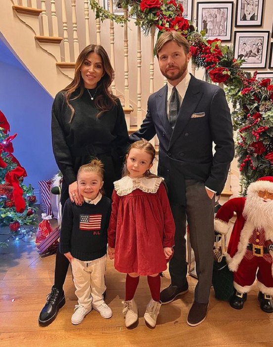 Fericire mare pentru Cara Kilbey! Vedeta a anunțat că este însărcinată a treia oară, după ce anul trecut a ajuns de urgentă pe masa de operație
