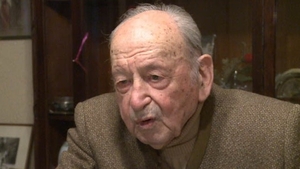 Ce spunea Angelo Niculescu cu putin timp inainte sa moara! “Varsta m-a subtiat. Unii cred ca am murit! M-am trezit la 93 de ani!”