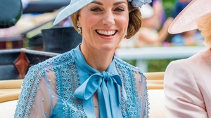 Kate Middleton, salvată de trucurile Reginei Elisabeta. Așa reușește să strălucească mereu