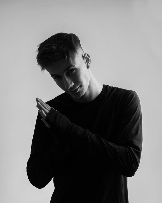 Yny Sebi: "A fost și muncă, nu 24 de ore în studio, muncă psihică mai mult, că erau oameni care ziceau: «Lasă-te, că ești nu știu cum, ești nu știu cum!»"
