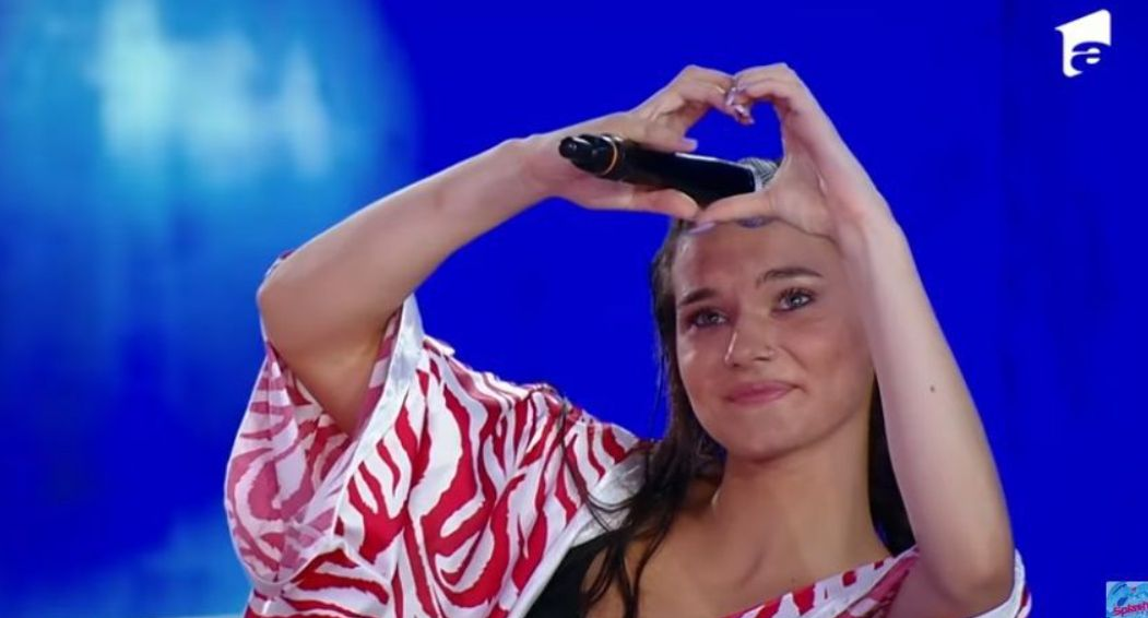 S-a întâmplat de ziua Alexiei Eram! Mario Fresh, surprins alături de Chelsea, fata cu care era suspectat că are o relaţie la ”Splash! Vedete la apă”