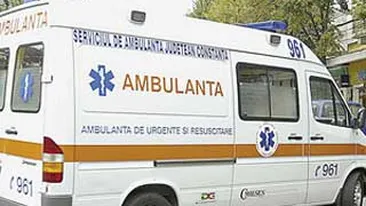 O femeie din Braila si cei doi copii ai sai au fost loviti de o autoutilitara