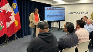 Atac terifiant în Canada! O tânără de 18 ani a fost ucisă de propriul său frate într-un atac cu cuțitul. Alte șapte persoane au ajuns la spital