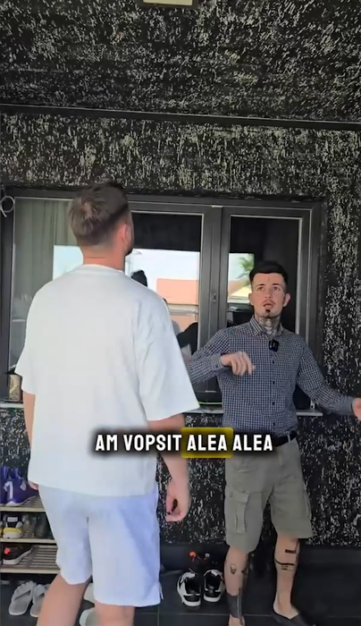 Cum arată casa lui Zanni. Are 5 camere, 3 băi și este dotată cu panouri fotovoltaice