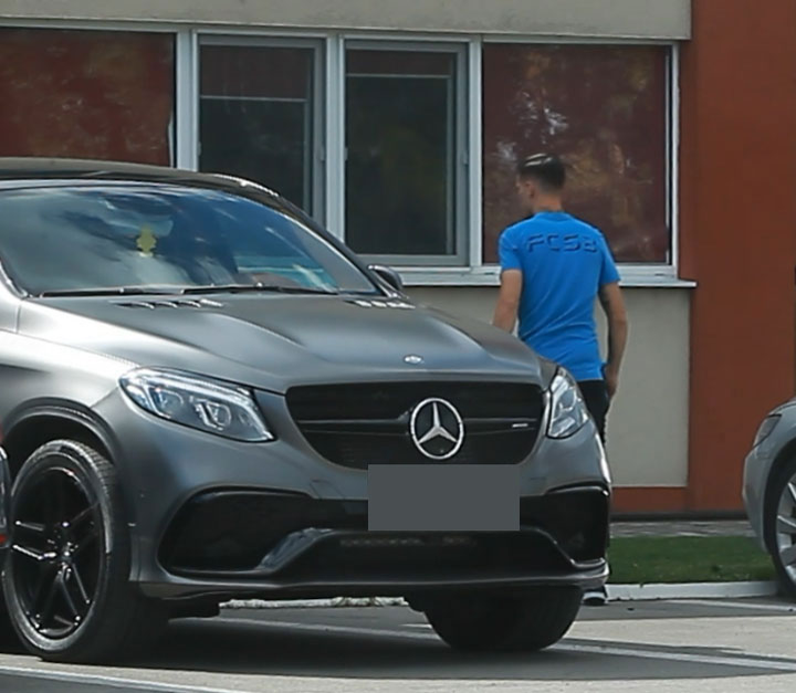 Dennis Man și-a cumpărat un Mercedes-AMG GLE 43 4MATIC de 100.000 de euro, de care este foarte mândru