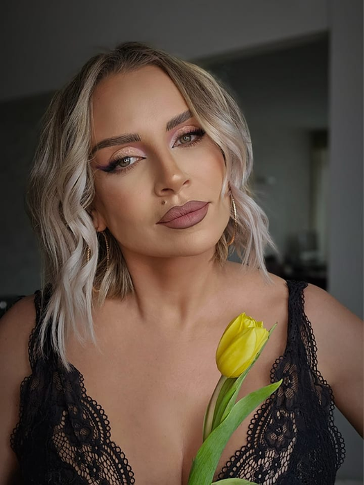 Adina Halas, sfâșiată de durere după moartea tatălui (Foto: Facebook)