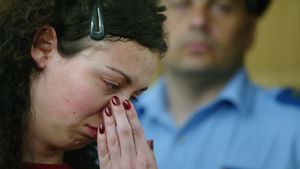Dupa ce primul copil i-a murit, studenta criminala de la Timisoara vrea sa ramana din nou insarcinata!