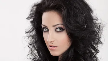 Laur de la trupa Zero are o iubită top model! Carmen Călin va reprezenta România la un concurs international de frumusete