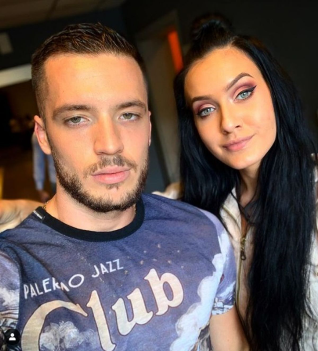 Cele două surori din Vaslui, concurente la Puterea Dragostei, au făcut dezvăluiri picante: ”Am făcut videochat, dar…”