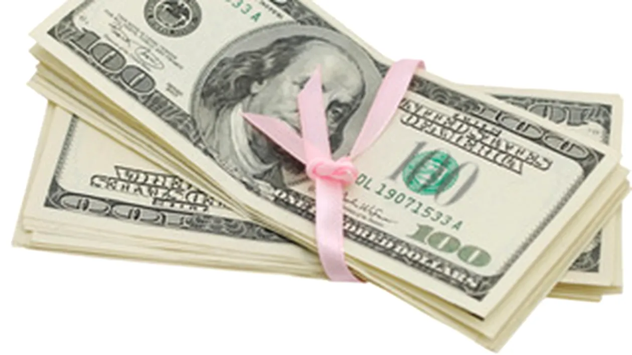 Barbatul care si-a vandut copilul pentru 25 de dolari a fost batut in inchisoare!