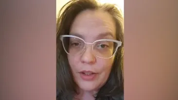 O femeie a aflat că întreaga ei viață a fost o minciună. A fost răpită de la părinții biologici și dată spre adopție