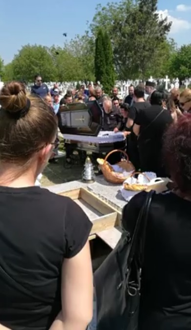 Soția lui Nelu Ploieșteanu i-a făcut o promisiune înfiorătoare fiului ei, înainte să fie îngropat: “Puiul lu’ mama, deschide ochișorii”