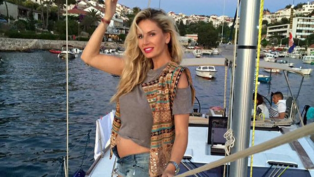 ANDREEA BĂNICĂ a luat o decizie radicală! Cântăreaţa se retrage din muzică