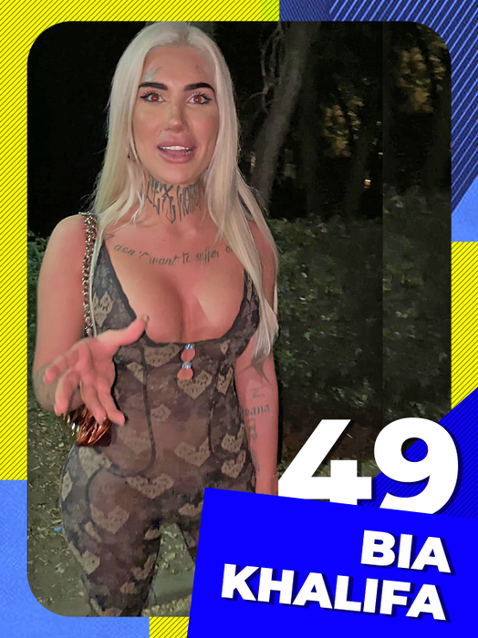 Top 50 sexy-dive care au “lovit” fără milă și au “distrus” asistența. Și-au arătat chiloțeii!