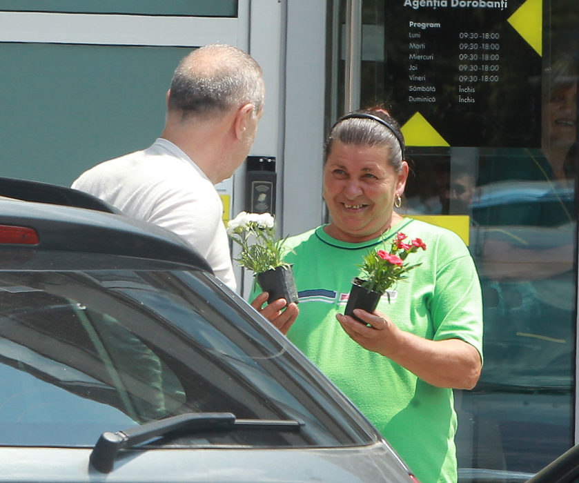 Gigi Becali a fost rapid reperat de o vânzătoare, după ce a ieșit din bancă