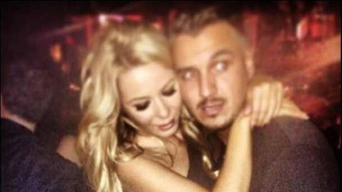 A avut o idila cu Bianca, iar acum s-a asezat la casa lui! Vezi ce blonda l-a cucerit pe Olaroiu Jr si cum a oficializat relatia