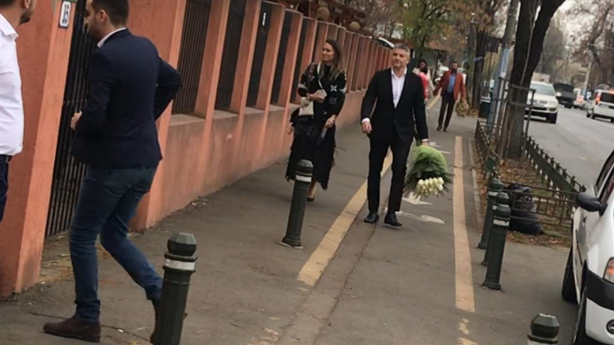 Ștefan Stan renunță azi la burlăcie. Avem primele imagini de la cununia secretă!