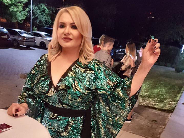 Viorica de la Clejani, naşa Soniei Trifan, înghite zilnic pastile cu acid hialuronic