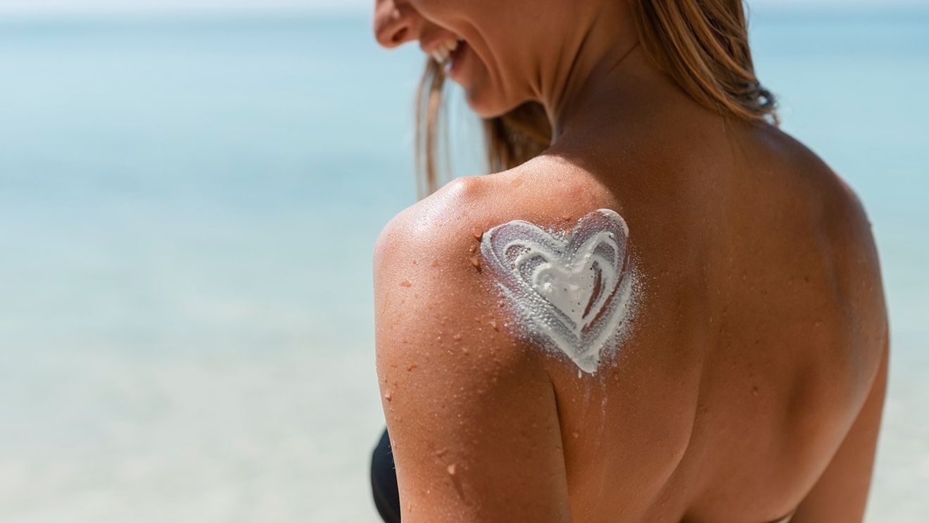 (P) Trucuri simple pentru o piele parfumată și hidratată întreaga zi