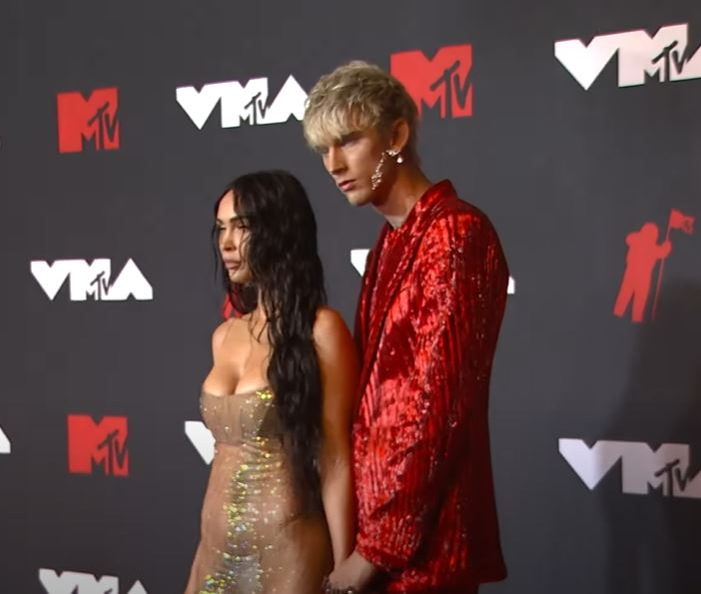Imaginea cu Megan Fox care a încins mințile bărbaților! Cum s-a afișat actrița pe covorul roșu