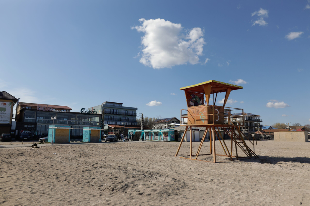 Cât costă un loc de parcare în Vama Veche / Sursa foto: Shuttestock