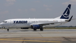 Foarte puțini știu asta. Cum poți să ceri despăgubiri de la Tarom dacă îți întârzie avionul sau este anulat