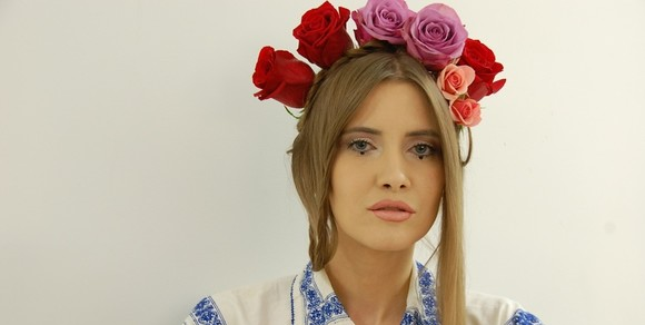 Iulia Albu își caută bonă. Iată care sunt condițiile impuse de vedetă: ”De preferat să fie cu…”
