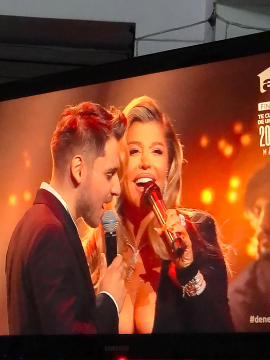 Loredana Groza și nepotul lui Florin Salam, în tandrețuri pe scena X Factor. S-au comportat ca doi îndrăgostiți
