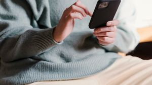 Noua escrocherie care îi lasă pe români fără bani. Mesajul pe care trebuie să îl ignore imediat