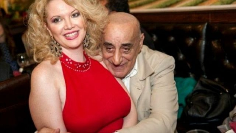 Oana Lis, în culmea fericiri: “Dau de băut la toți!” Ce a determinat-o pe blondină să facă anunțul