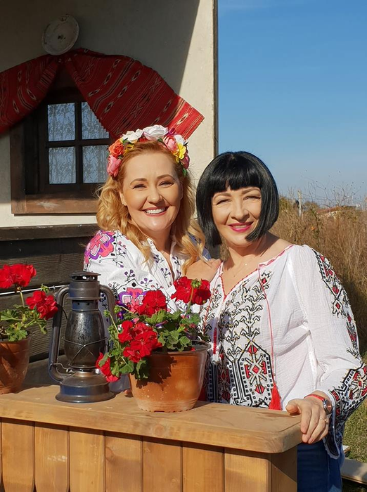 Elena Lasconi, mărturii sfâșietoare despre primul mariaj: “Aș fi divorțat a doua zi”. Ce îi facea primul soț vedetei de la Pro TV