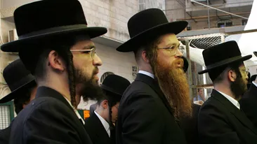 Israel, măști de protecție speciale pentru bărbații care poartă barbă din motive religioase