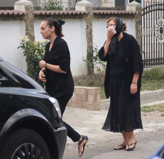 Ce le-a spus preotul satului părinţilor divorţaţi ai Denisei:,,Emiliane, soţia ta…‘’