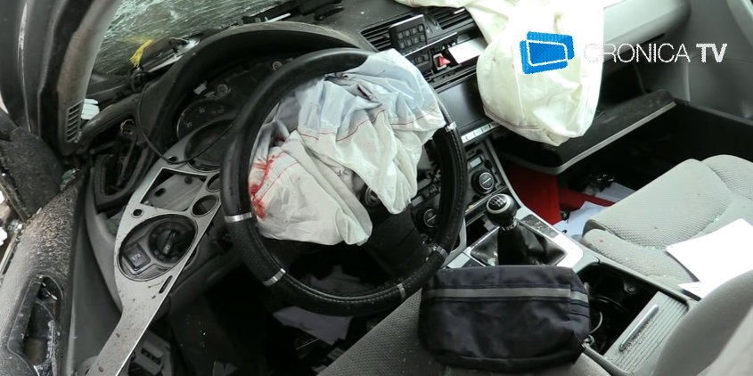 Un tânăr a provocat un accident teribil, după a zburat cu 250 de km/h pe şosea. Tragedia, transmisă live pe Facebook