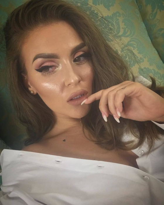 S-a despărţit de iubit, dar acum alt bărbat o face fericită! Bat clopote de nuntă pentru Oana Radu: „M-a cerut!”