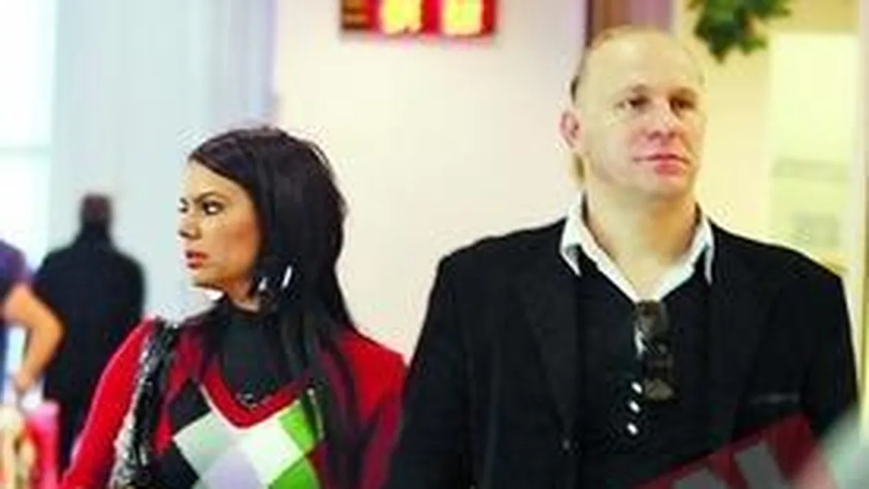 Vali Craciunescu isi imbrobodeste noua iubita