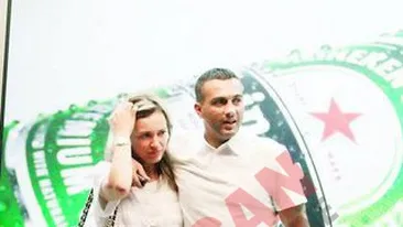 Isi ascunde sarcina!