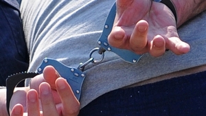 Un tânăr din Satu Mare a fost arestat după ce a violat şi ucis o fată de 10 ani! Cadavrul, găsit într-un lac secat