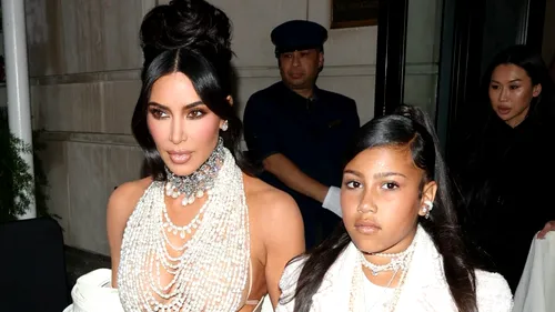 Câți bani face fiica cea mare a lui Kim Kardashian, la doar 10 ani. Câți lei câștigă pentru un singur video pe TikTok