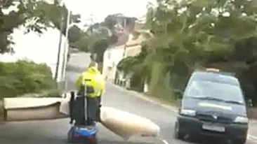 A iesit cu ditamai covorul in trafic