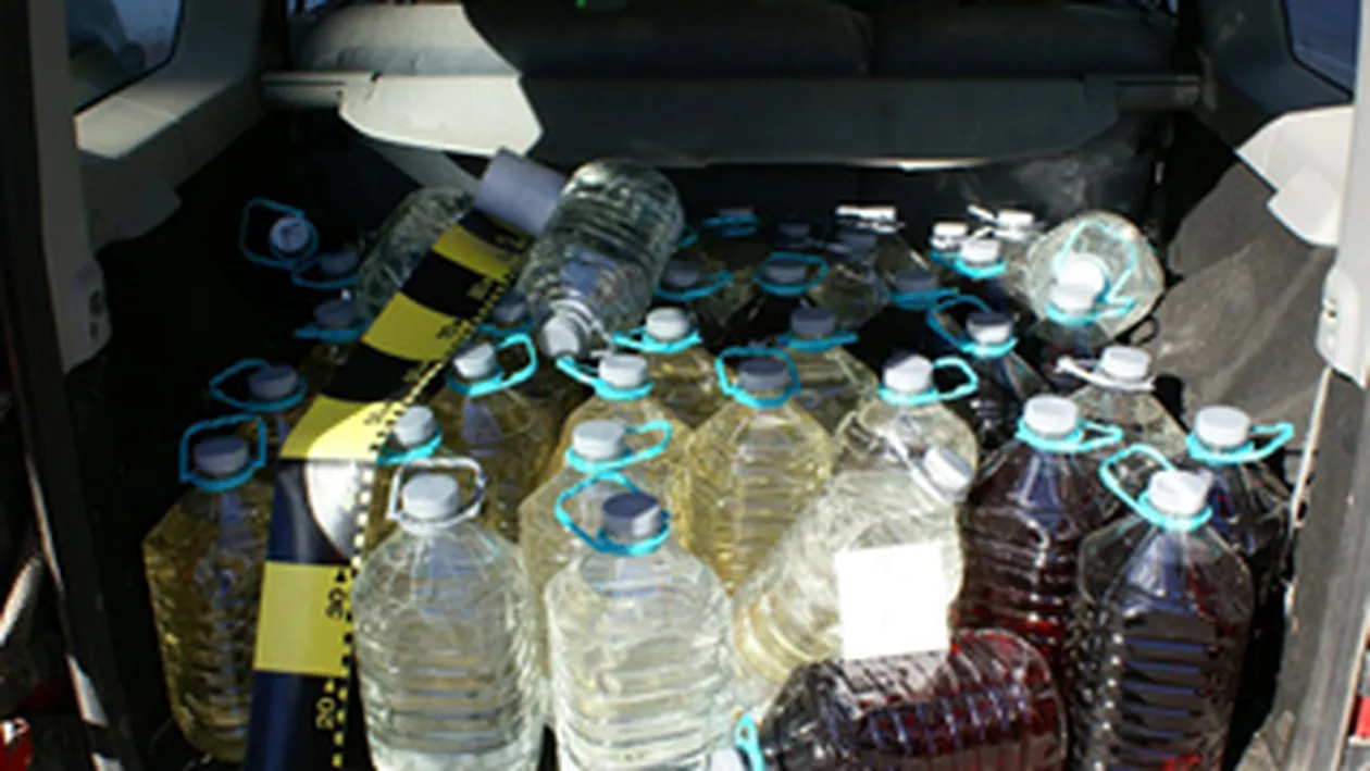 Doi barbati din Cluj au fost prinsi cu 2.038 de litri de alcool de contrabanda!