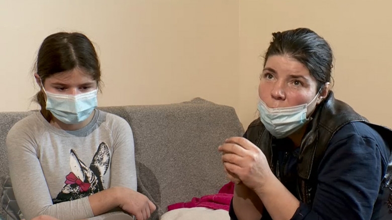 Povestea emoționantă a Mariei, fetița care are grijă de cei 3 frățiori ai săi: ”Când mă fac mare îmi doresc să fiu constructor”