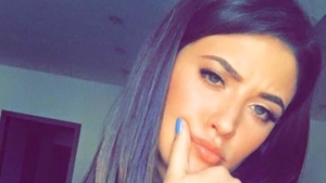 ANTONIA şi-a schimbat din nou look-ul! Şi-a vopsit părul într-o culoare STRIDENTĂ