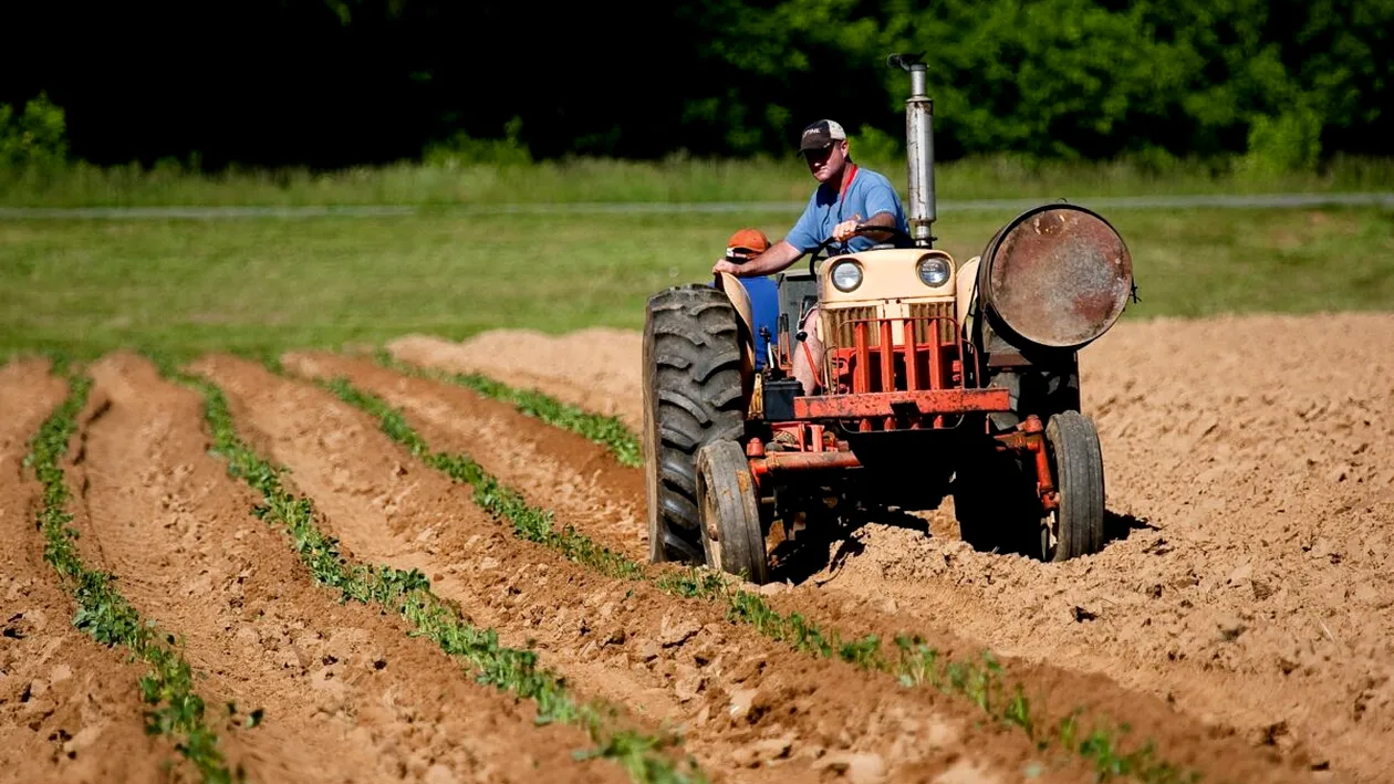 Hoyo, tractorul chinezesc din Brașov. Când românii închideau uzine, chinezii deschideau fabrici