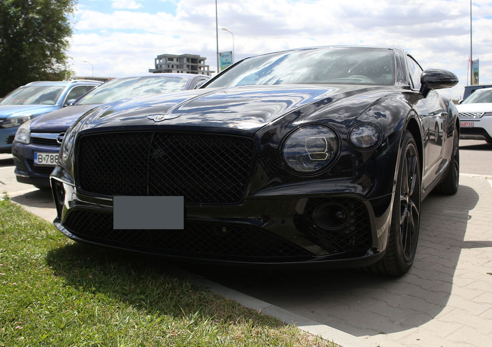 Ionuț Andrei Radu a apărut la Mamaia cu un Bentley de 250.000 €!