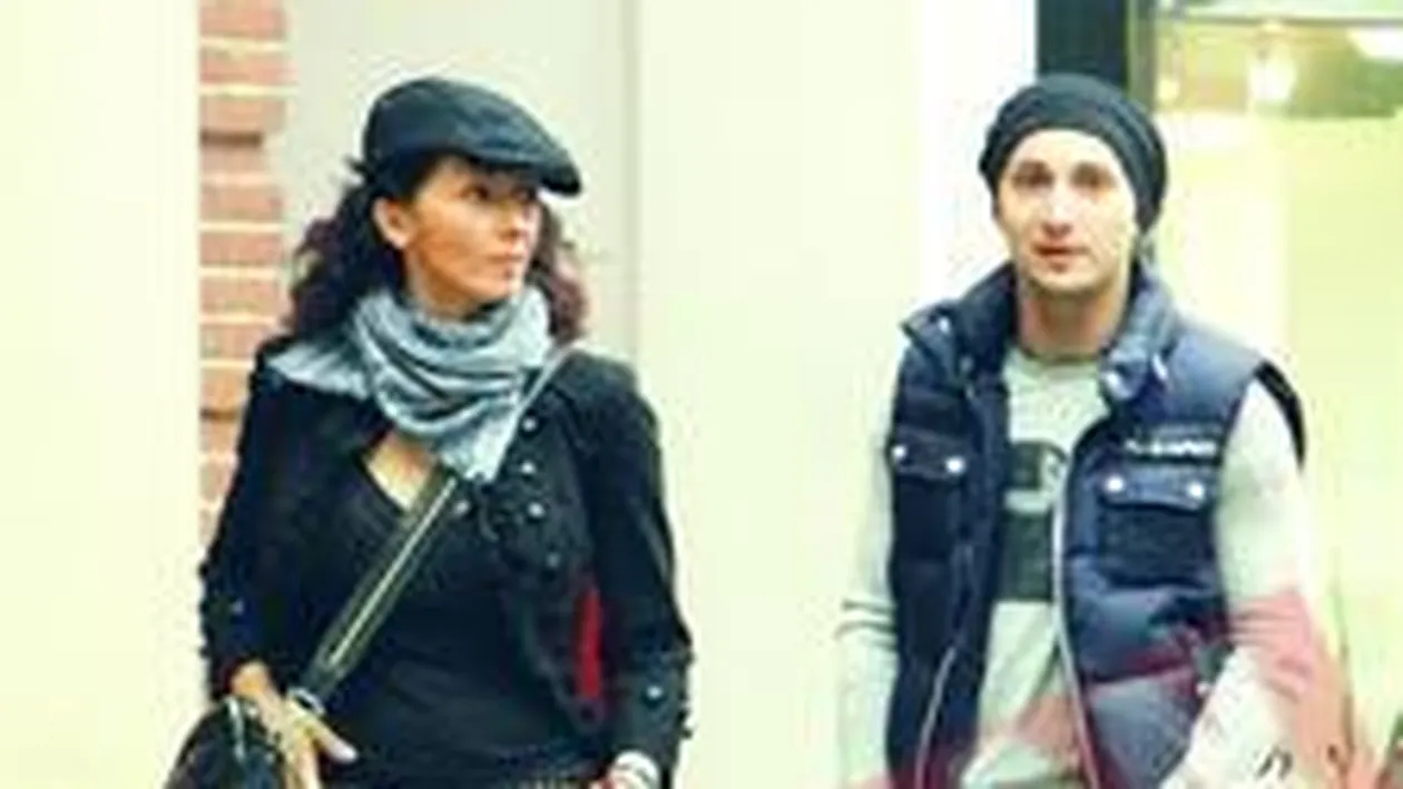 Si-a avertizat rivalii la televizor