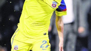 Stelistul Laurentiu Marinescu se insoara! Petrecere cu lautari inainte de finala cu Dinamo